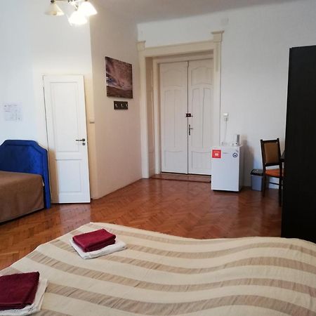 Ferdinand Apartments Mediaş Esterno foto
