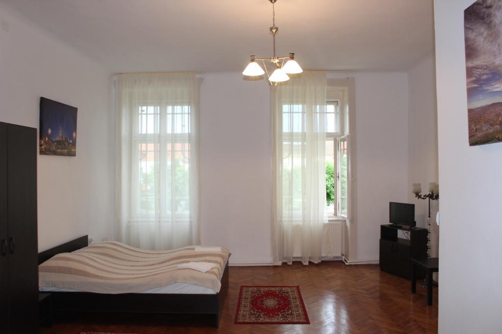 Ferdinand Apartments Mediaş Esterno foto