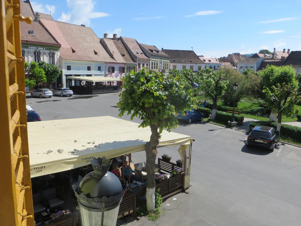 Ferdinand Apartments Mediaş Esterno foto